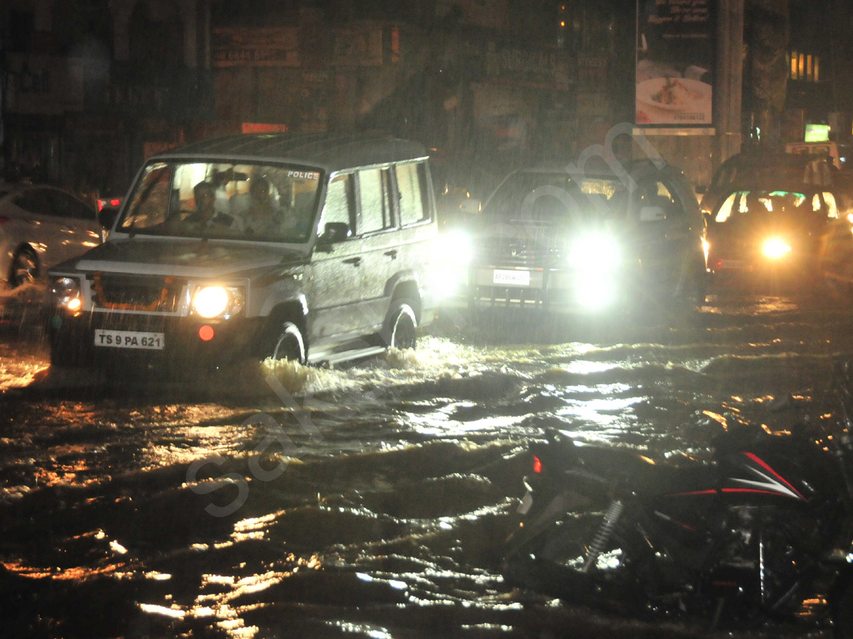 heavy rain in hyderabad - Sakshi20