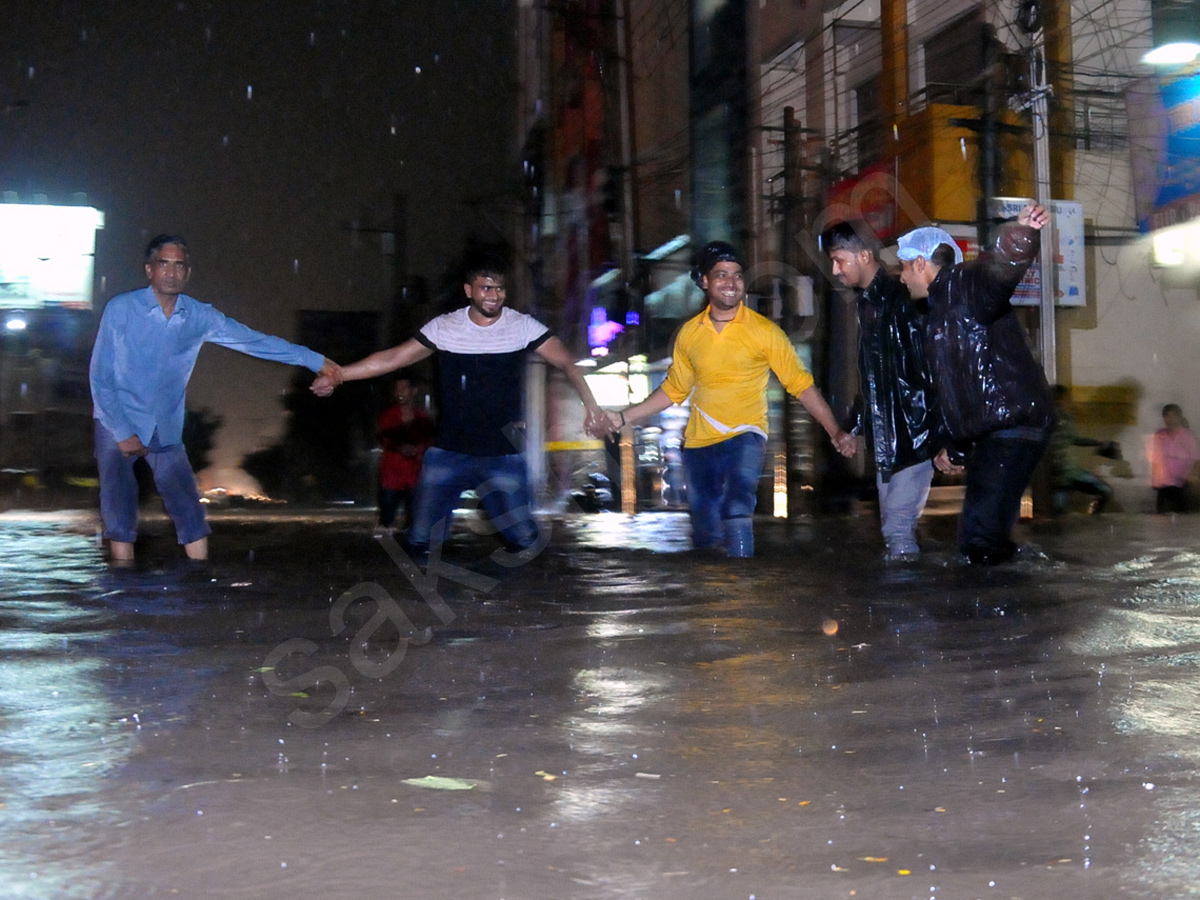 heavy rain in hyderabad - Sakshi21