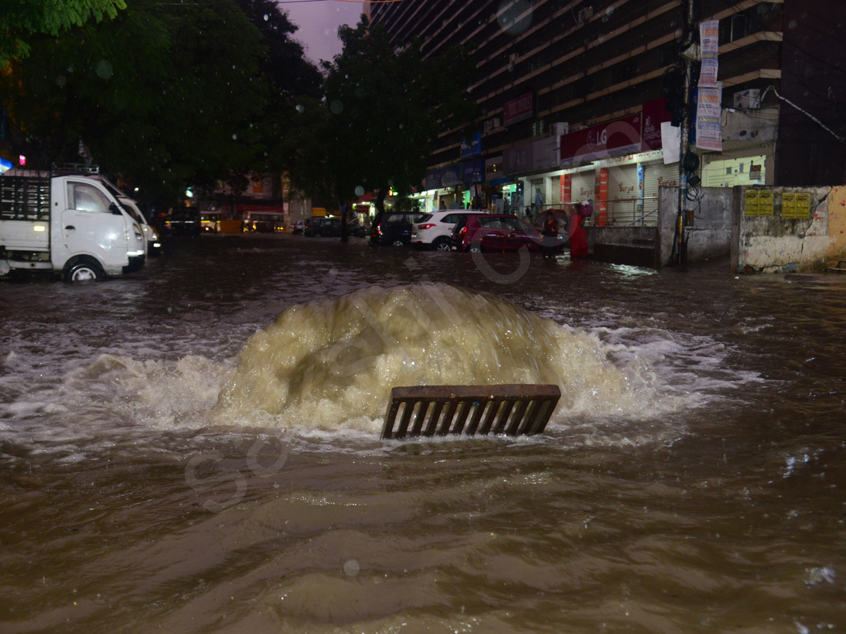 heavy rain in hyderabad - Sakshi22