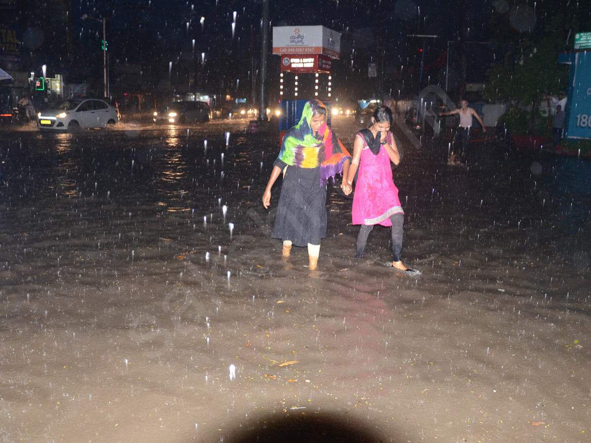 heavy rain in hyderabad - Sakshi30