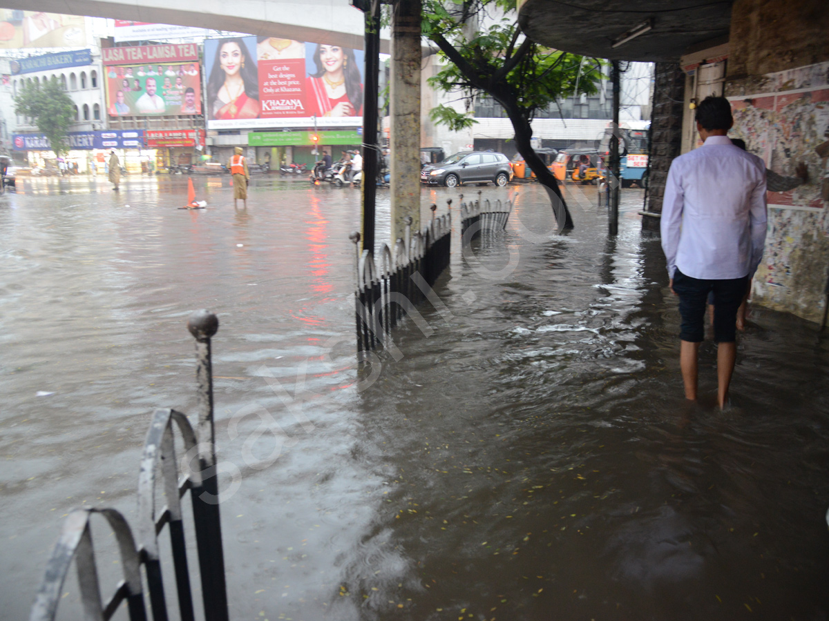 heavy rain in hyderabad - Sakshi36