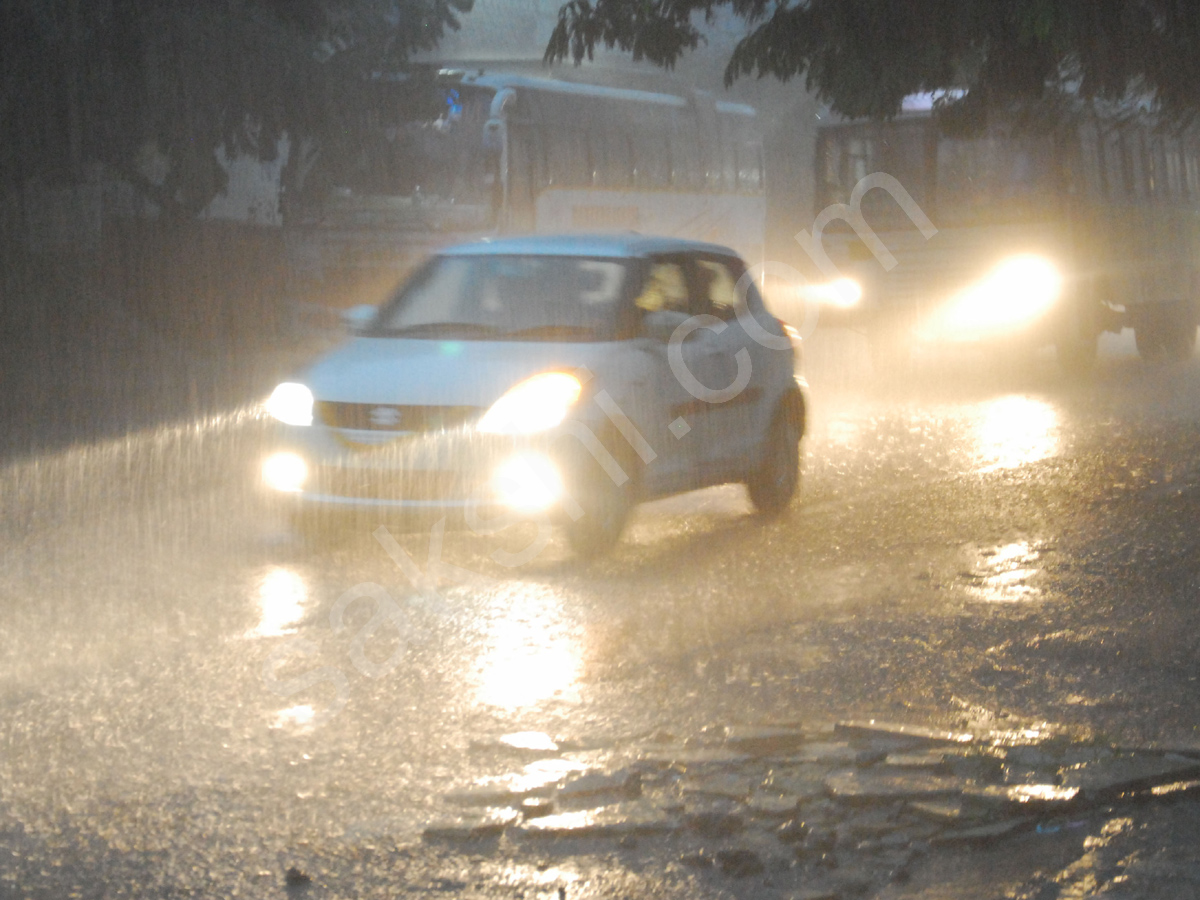 heavy rain in hyderabad - Sakshi40