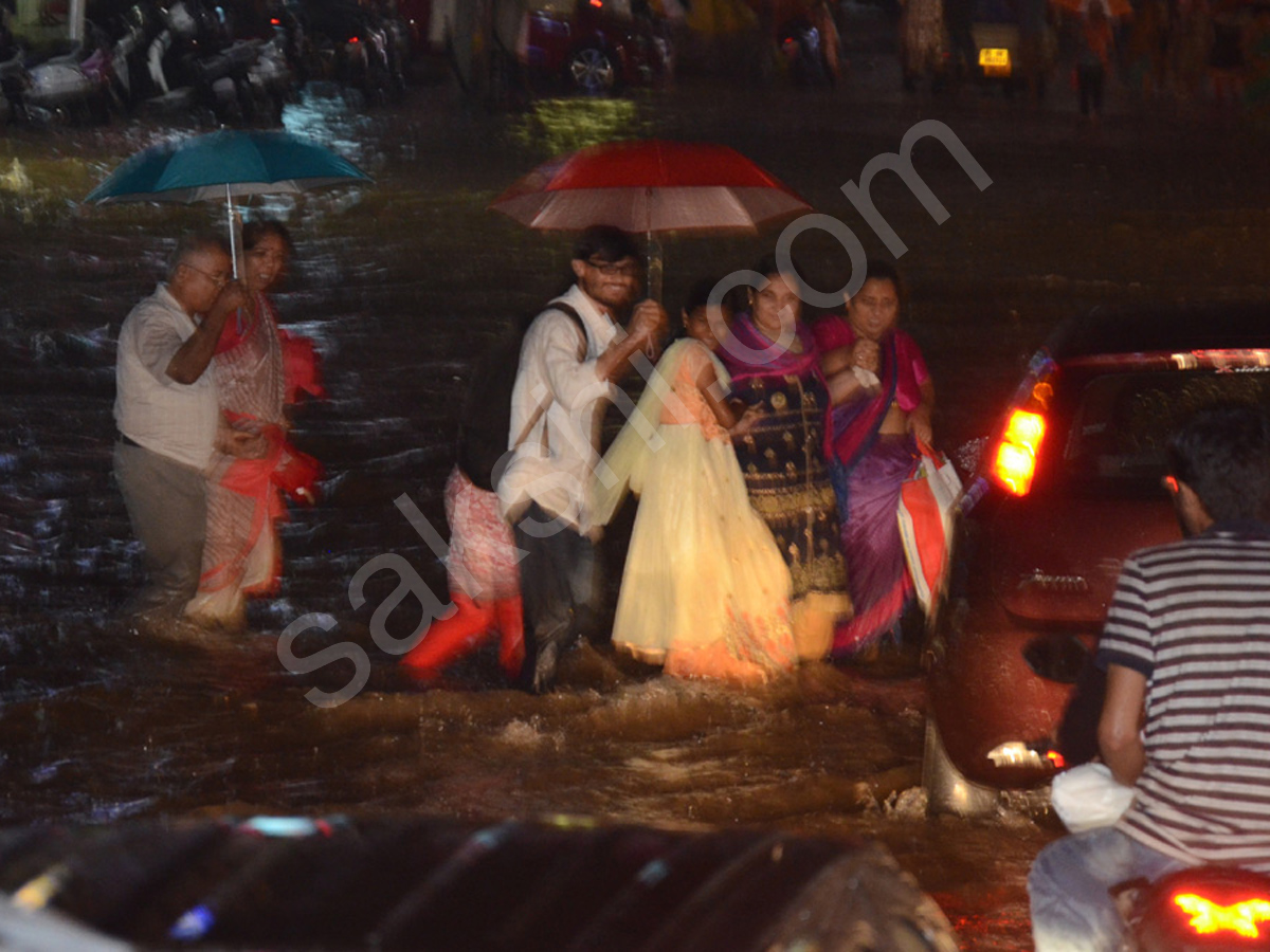 heavy rain in hyderabad - Sakshi8