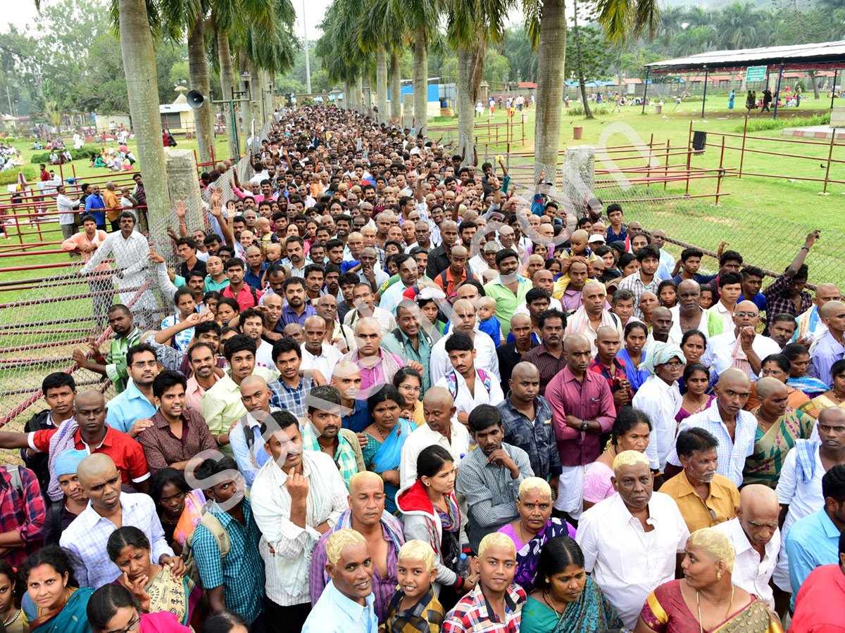 heavy rush in tirumala2