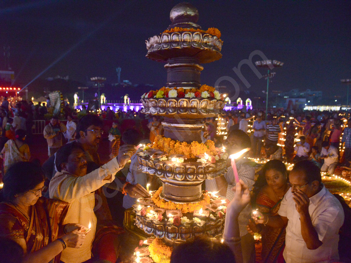 ntr stadium koti deepothsavam5