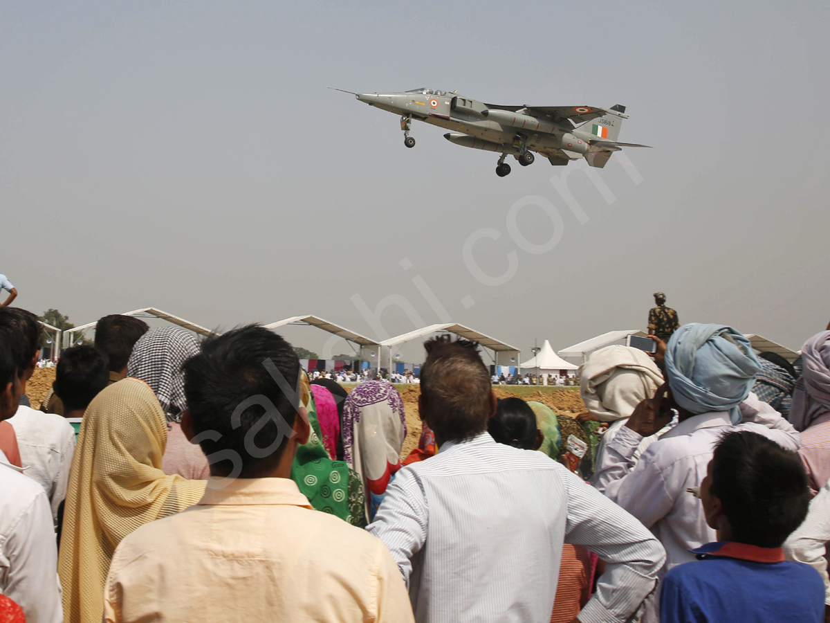 Indian Air Force successfully lands fighter jet on Yamuna Expressway6