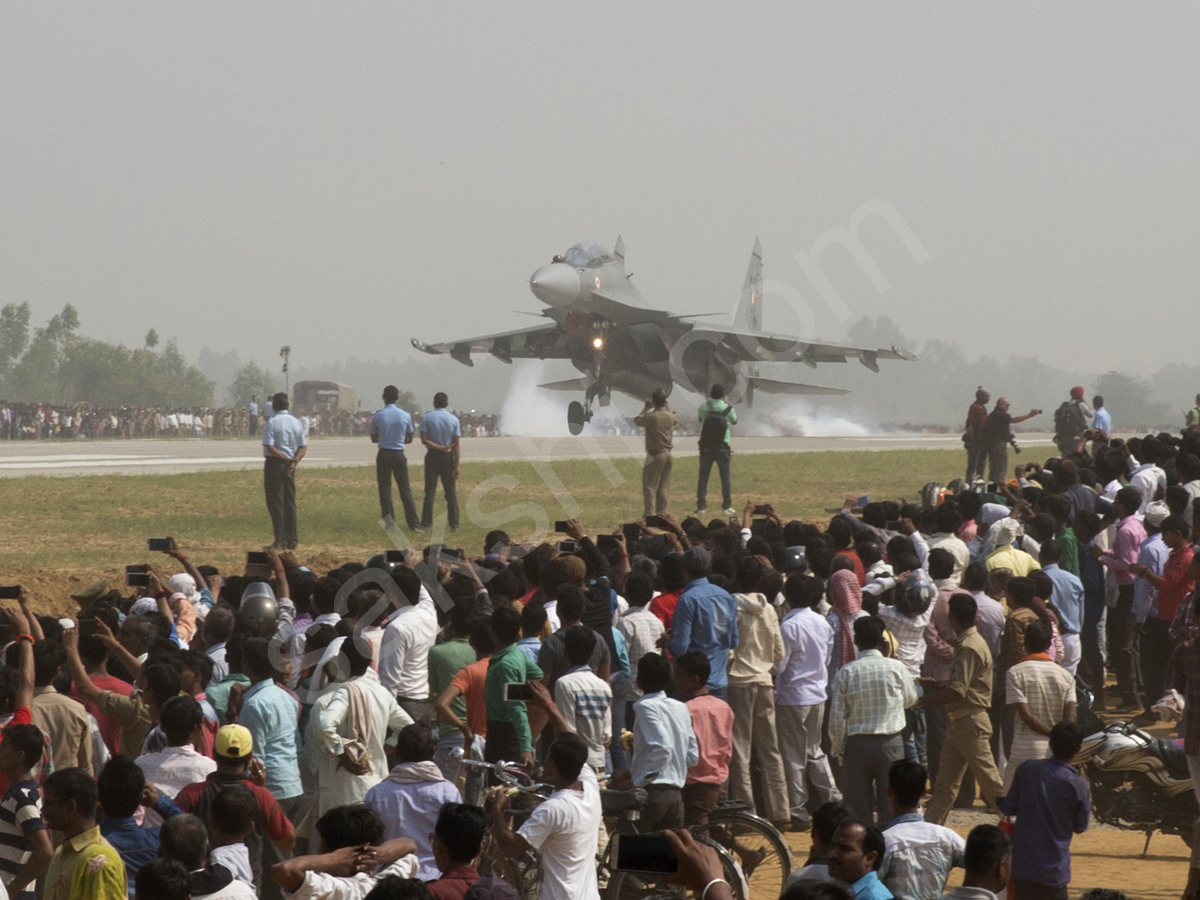 Indian Air Force successfully lands fighter jet on Yamuna Expressway9