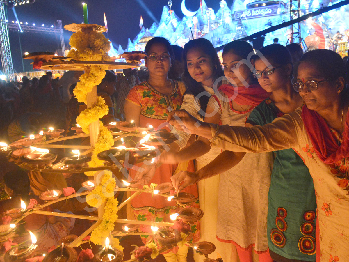 ntr stadium koti deepothsavam5