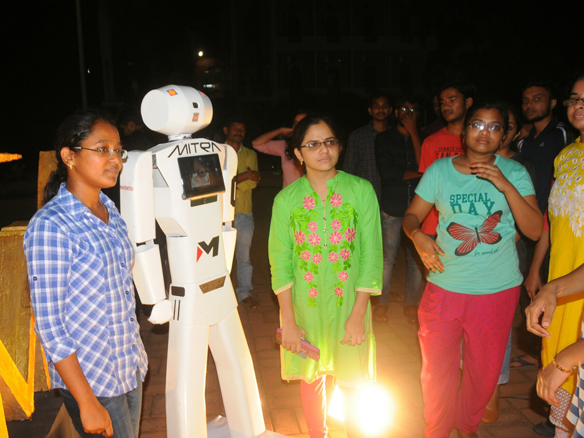 Technical events of Technozion begin at NIT Warangal - Sakshi19