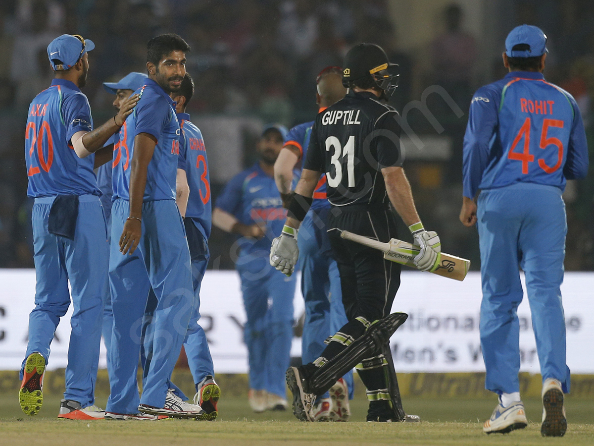 india beat new zealand by six runs10