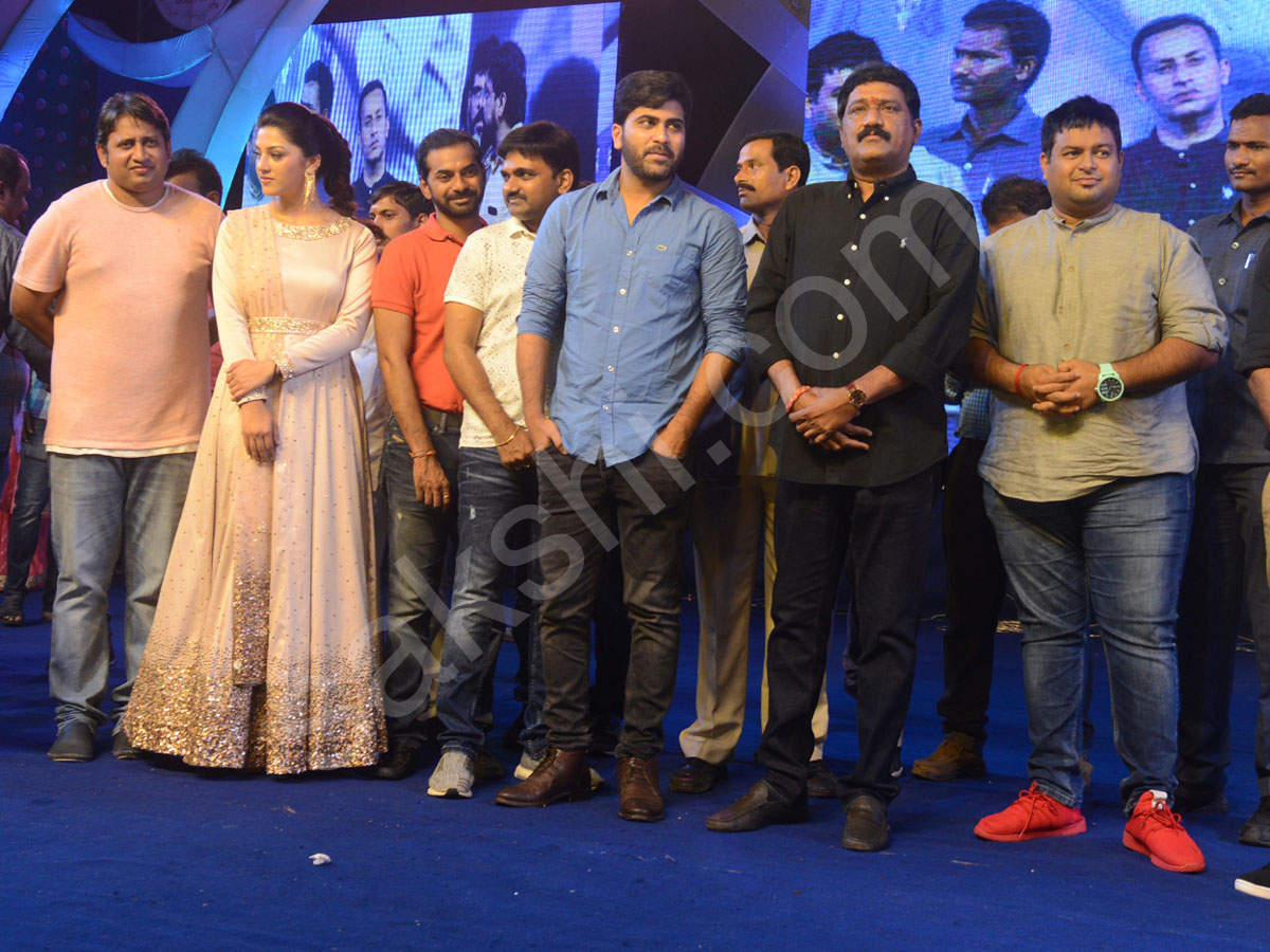 Mahanubhavudu Team In Vizag 7