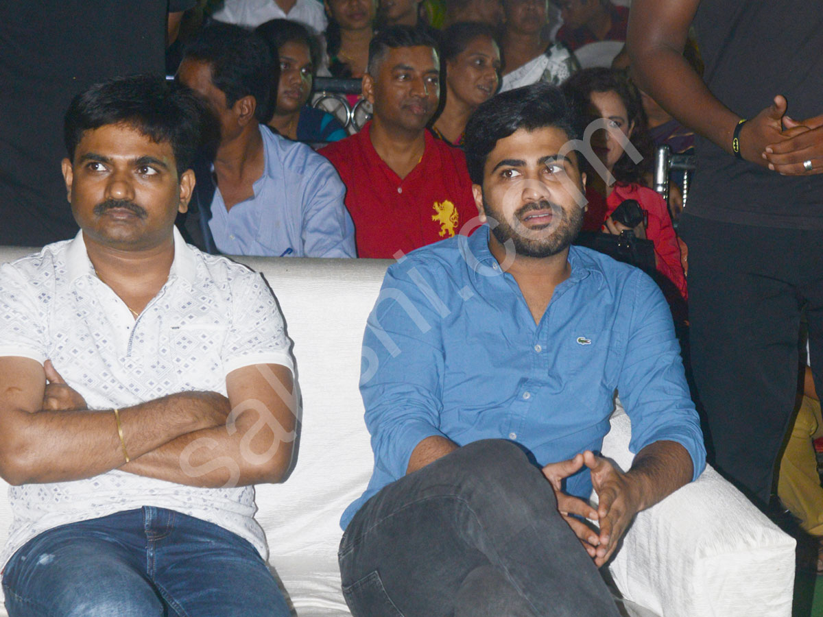 Mahanubhavudu Team In Vizag 8