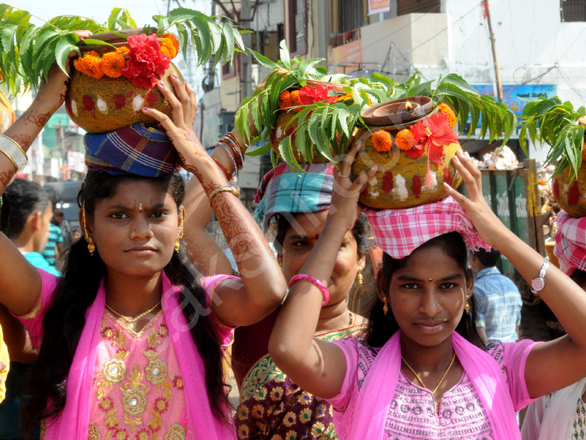 Pydithalli Ammavari Jathara In Vizianagaram11