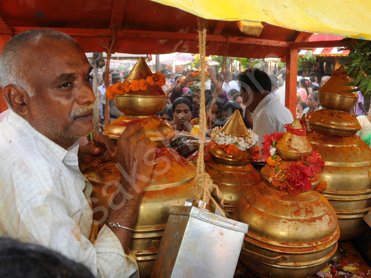 Pydithalli Ammavari Jathara In Vizianagaram15