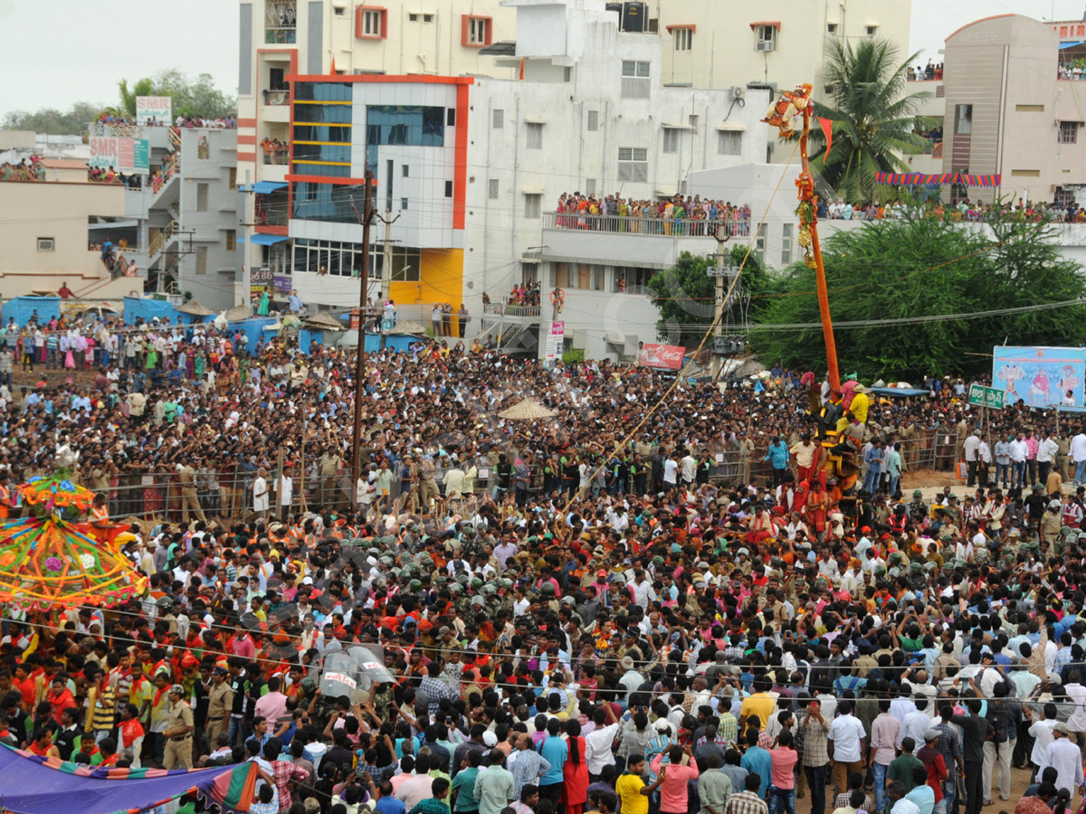 Pydithalli Ammavari Jathara In Vizianagaram22