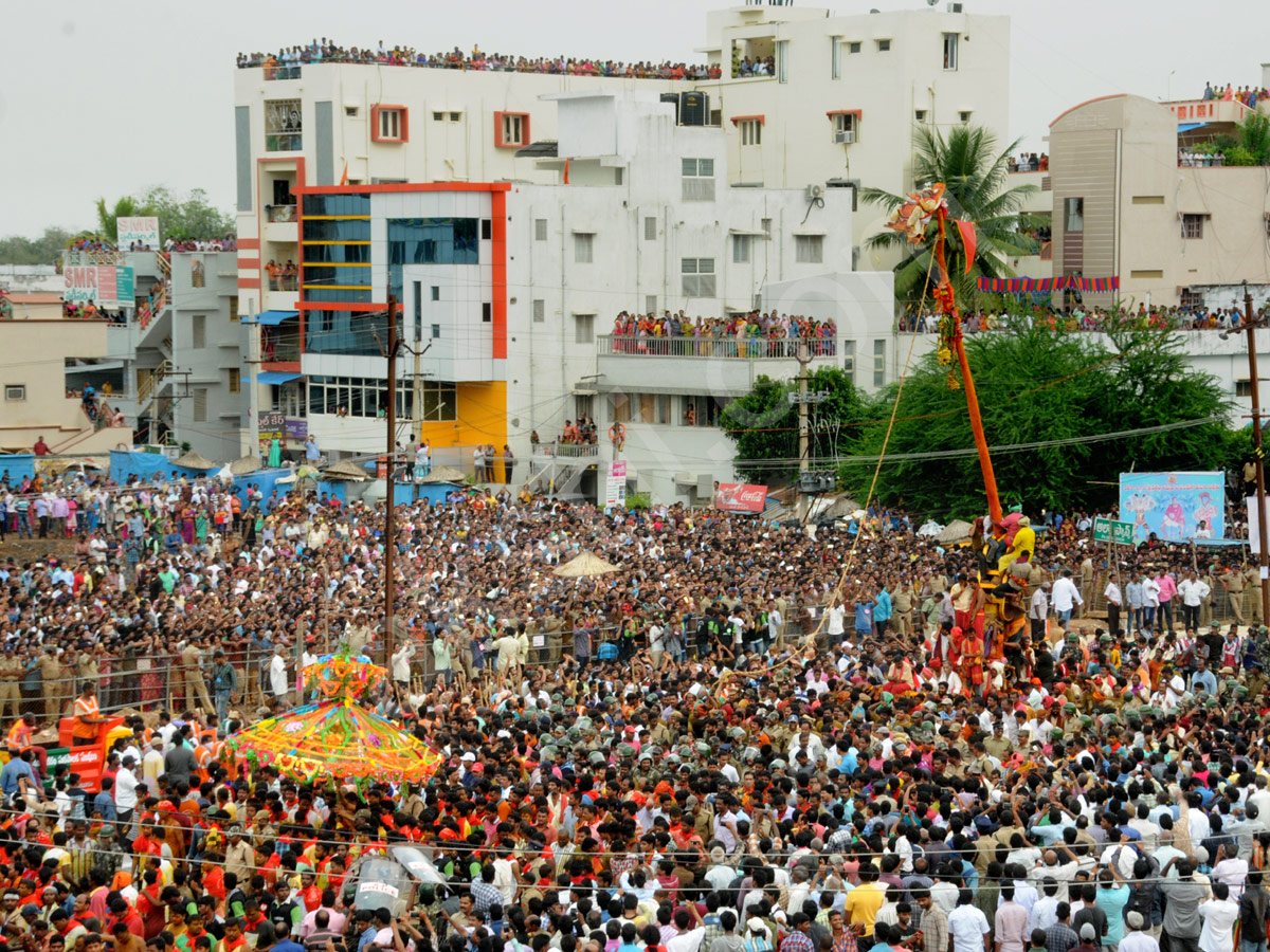 Pydithalli Ammavari Jathara In Vizianagaram6