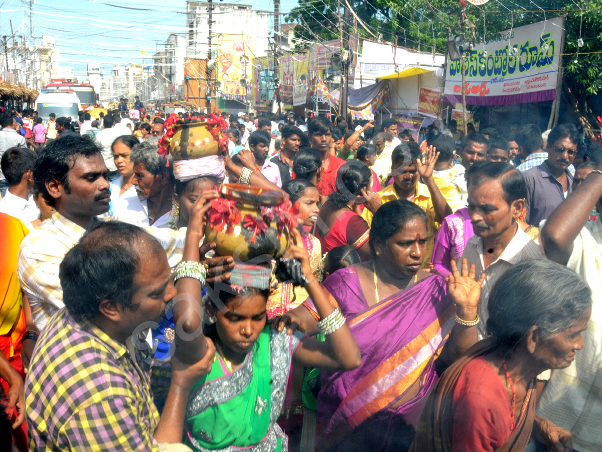 Pydithalli Ammavari Jathara In Vizianagaram8