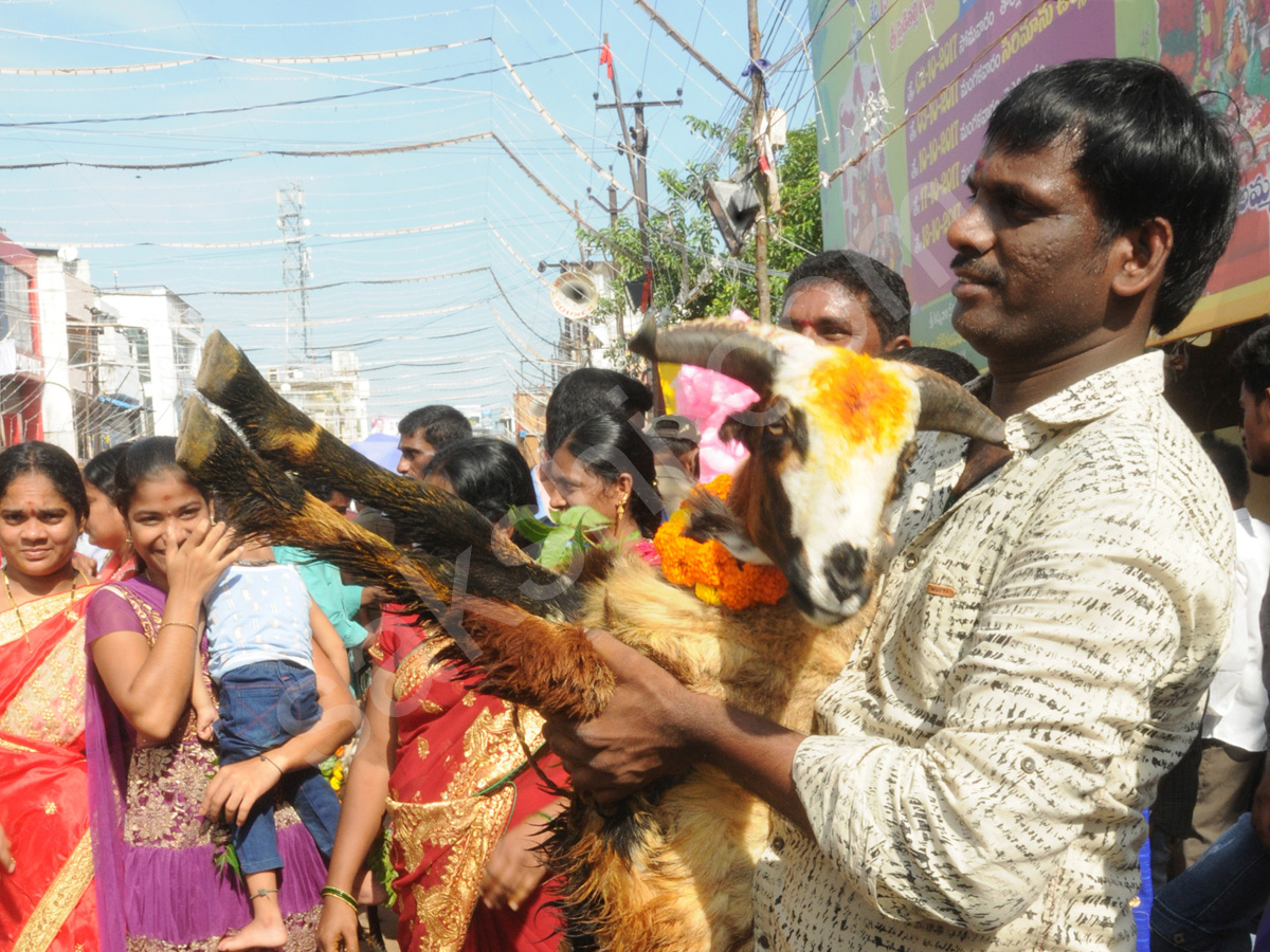 Pydithalli Ammavari Jathara In Vizianagaram9