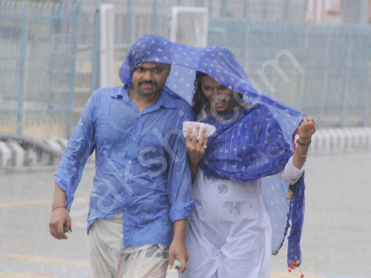 Heavy Rain In Tirumala3