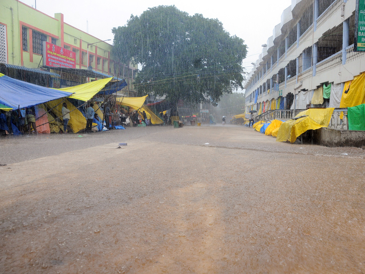 Heavy Rain In Tirumala24