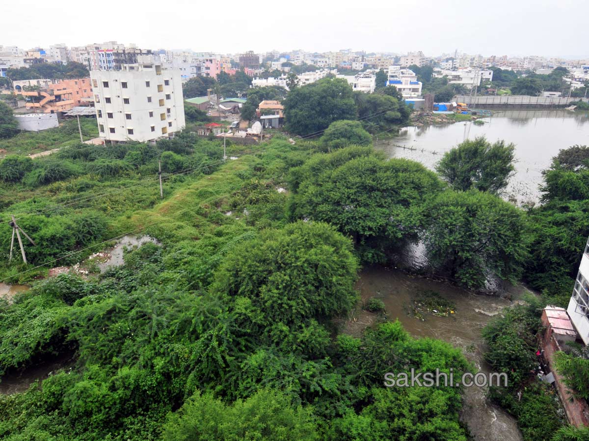 Heavy Rains in Hyderabad - Sakshi13