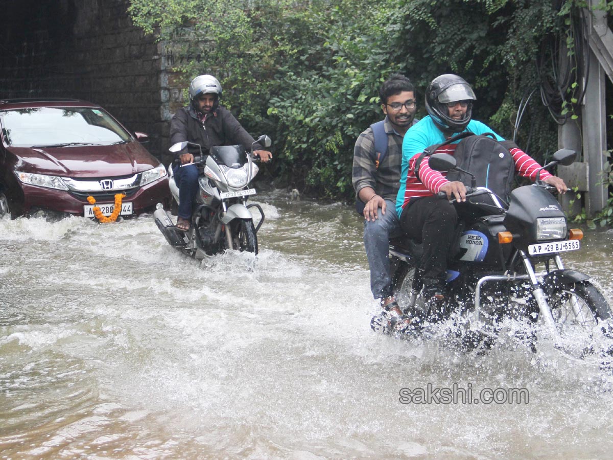 Heavy Rains in Hyderabad - Sakshi3