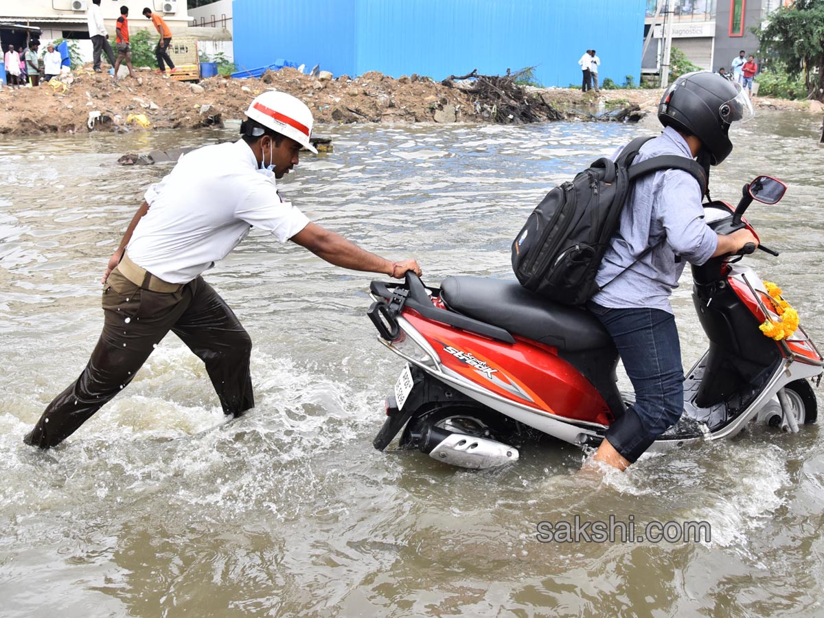 Heavy Rains in Hyderabad - Sakshi4