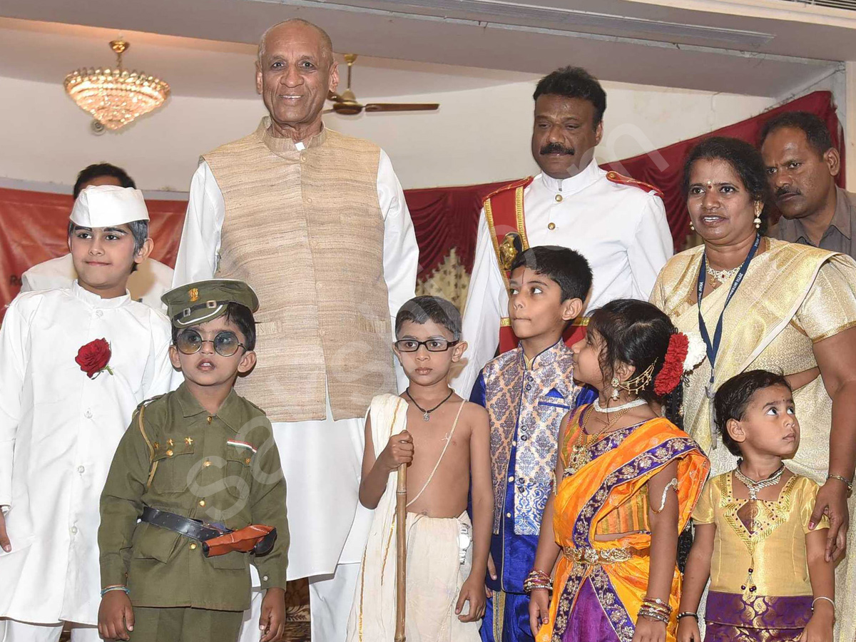 Governor Narasimhan Celebrates Children's Day  - Sakshi1