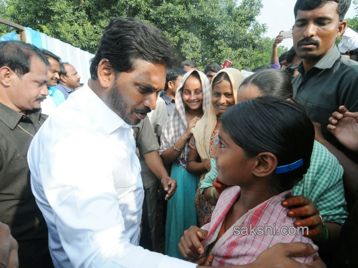 ninth day prajasankalapa yatra - Sakshi32