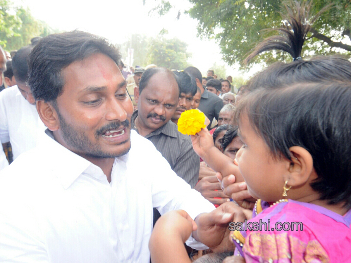 ninth day prajasankalapa yatra - Sakshi36