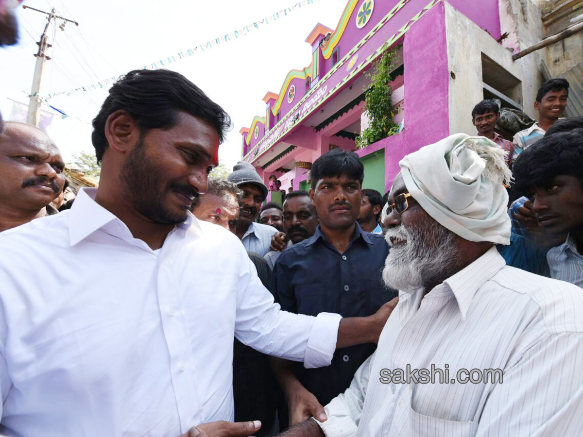 ninth day prajasankalapa yatra - Sakshi49