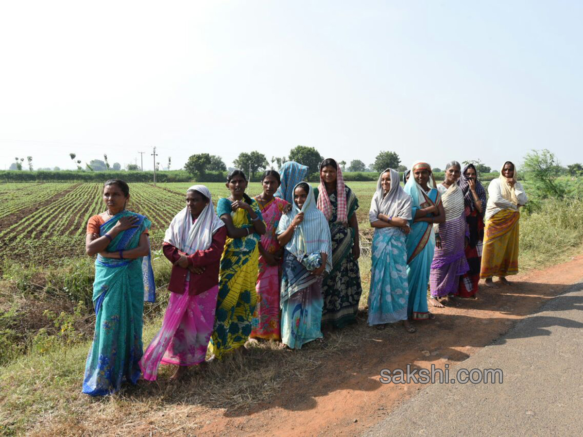 ninth day prajasankalapa yatra - Sakshi7