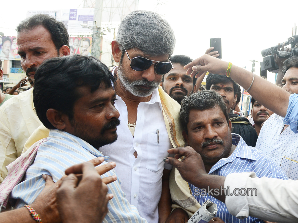 jagapathi babu charity walk vijayawada - Sakshi - Sakshi2