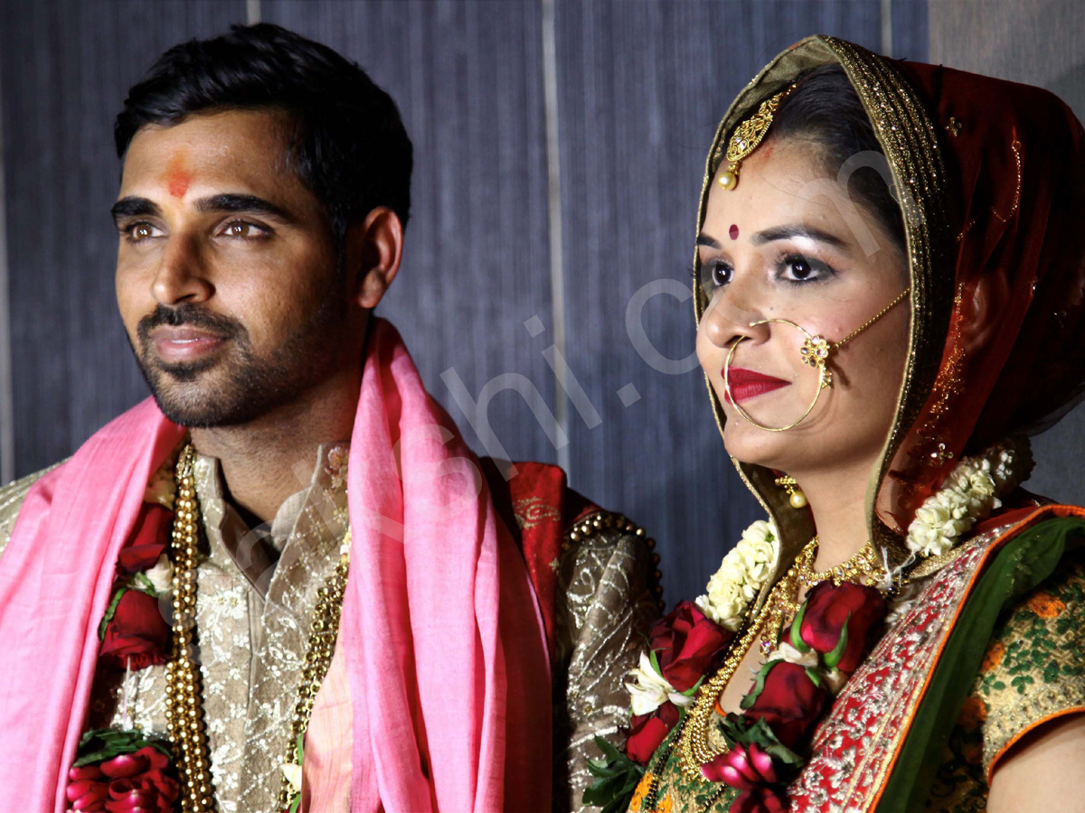 Bhuvneshwar Kumar married to his girl friend in Meerut - Sakshi - Sakshi3