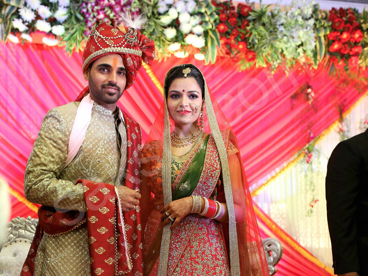 Bhuvneshwar Kumar married to his girl friend in Meerut - Sakshi - Sakshi1