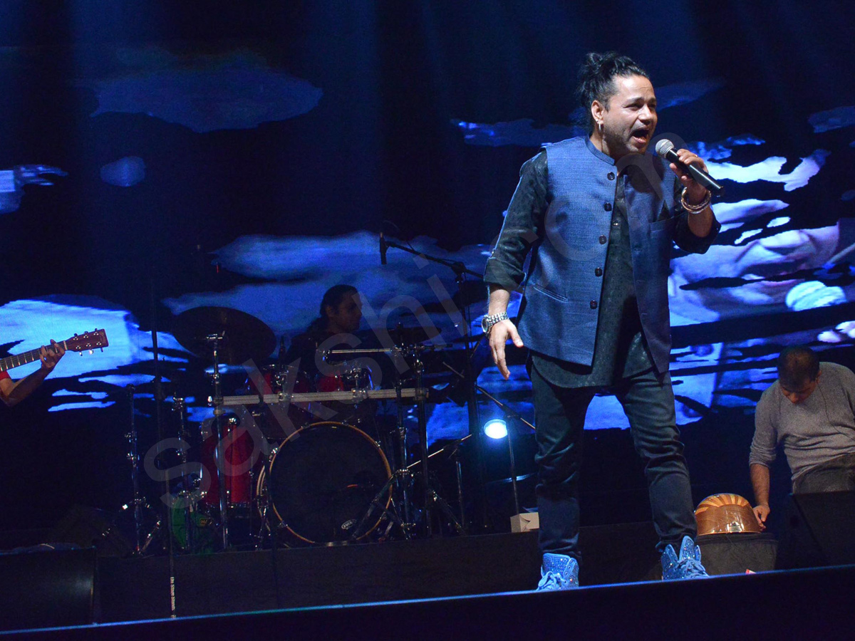 Kailash Kher Live in Concert at Shilpakala Vedika - Sakshi11