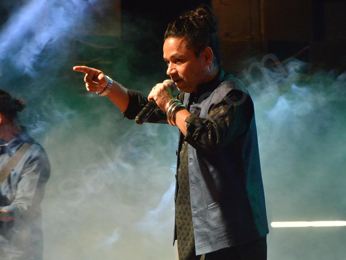 Kailash Kher Live in Concert at Shilpakala Vedika - Sakshi16