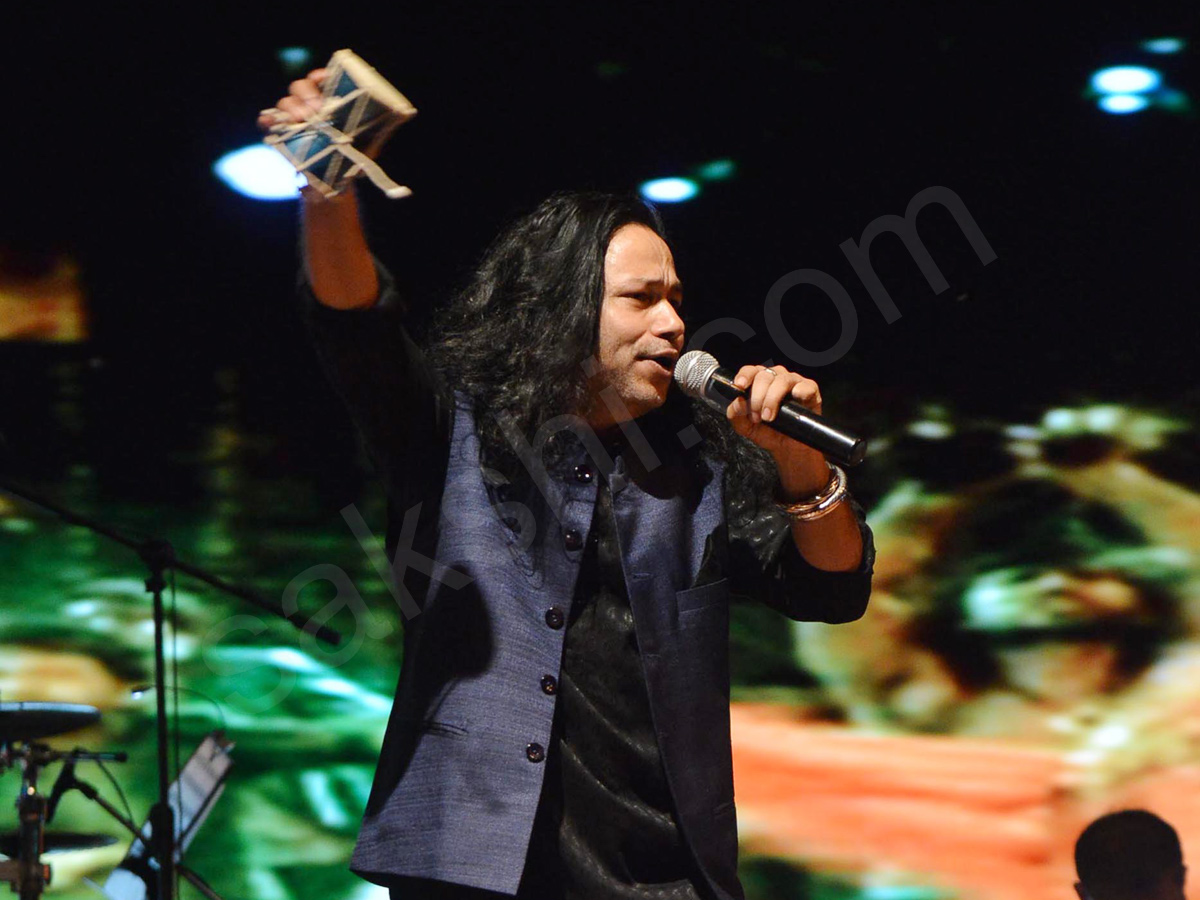 Kailash Kher Live in Concert at Shilpakala Vedika - Sakshi2