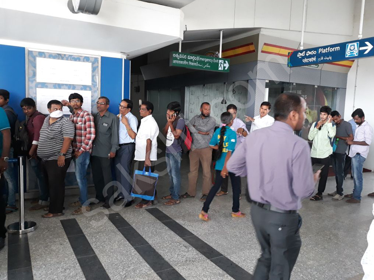 first day of hyderabad metro rail - Sakshi4