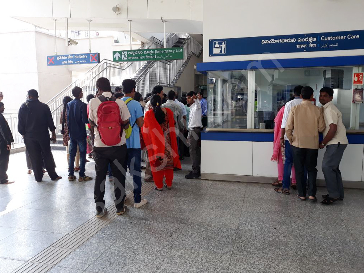 first day of hyderabad metro rail - Sakshi5