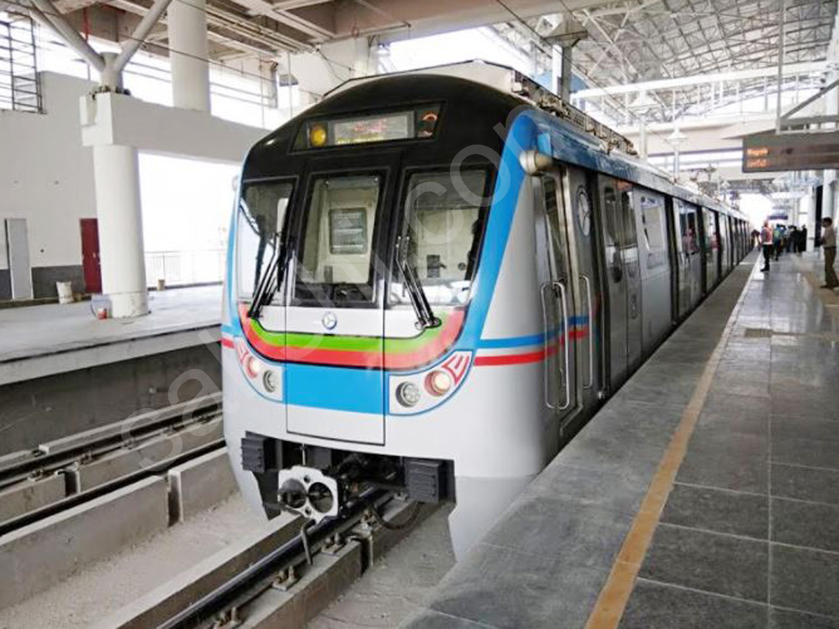 first day of hyderabad metro rail - Sakshi9