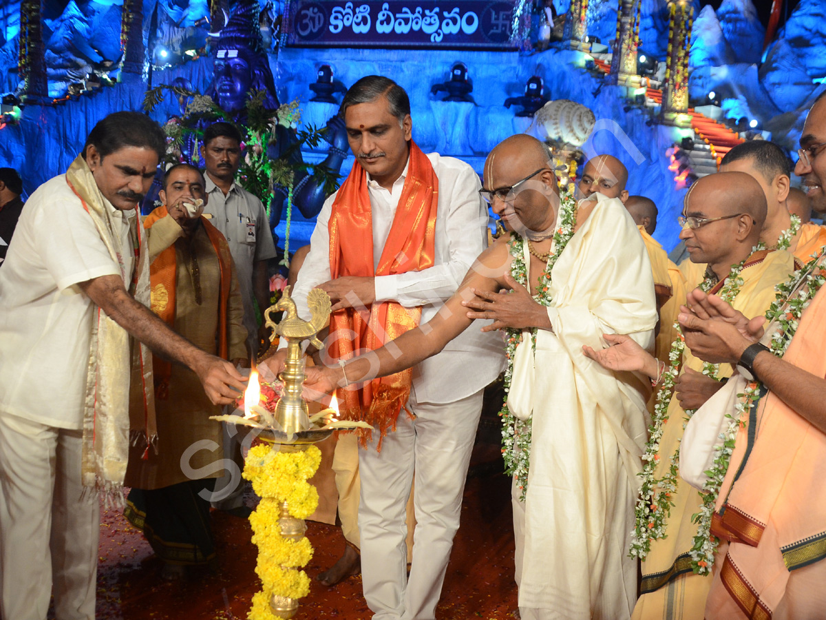 Koti Deepothsavam By Bhakthi TV Events in Hyderabad  - Sakshi11