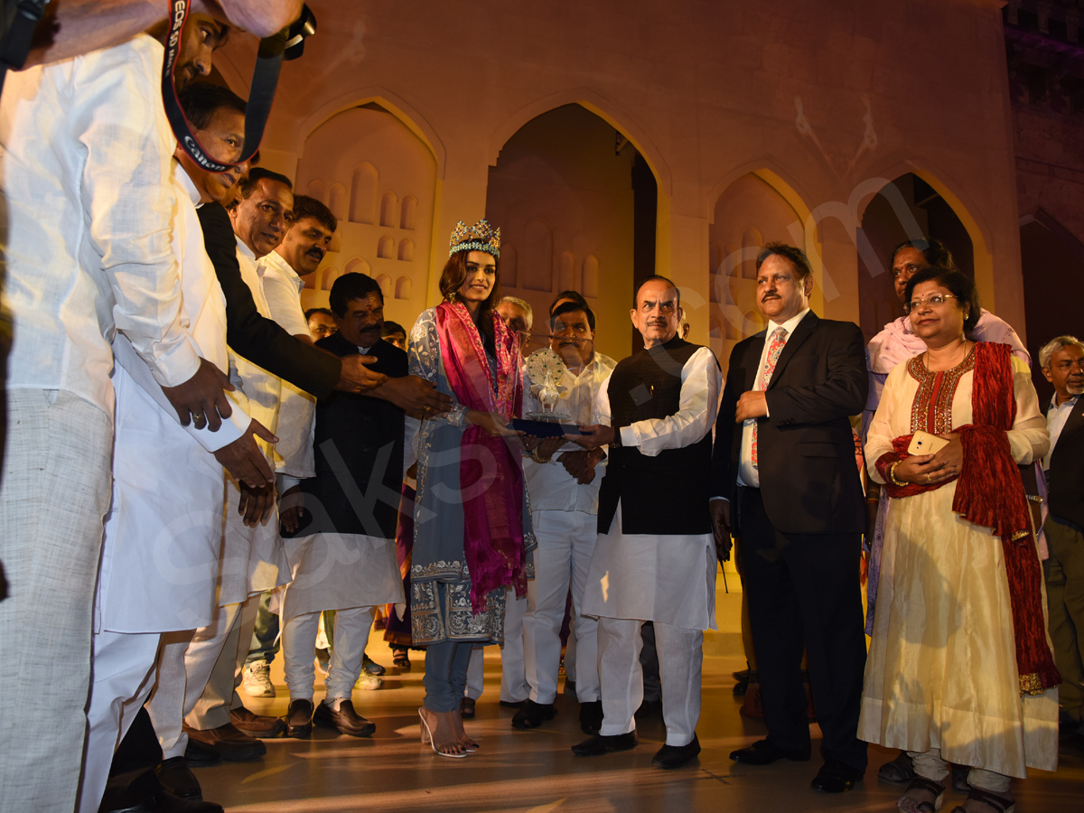 TS Govt Grand Dinner at Golconda Fort for GES Delegates - Sakshi7