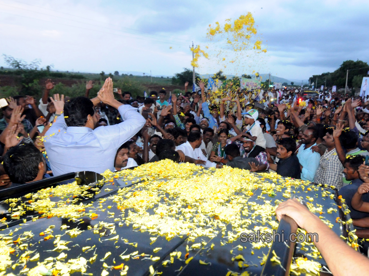 YS Jagan tour Pulivendula ahead of Praja Sankalpa Yatra launch - Sakshi4