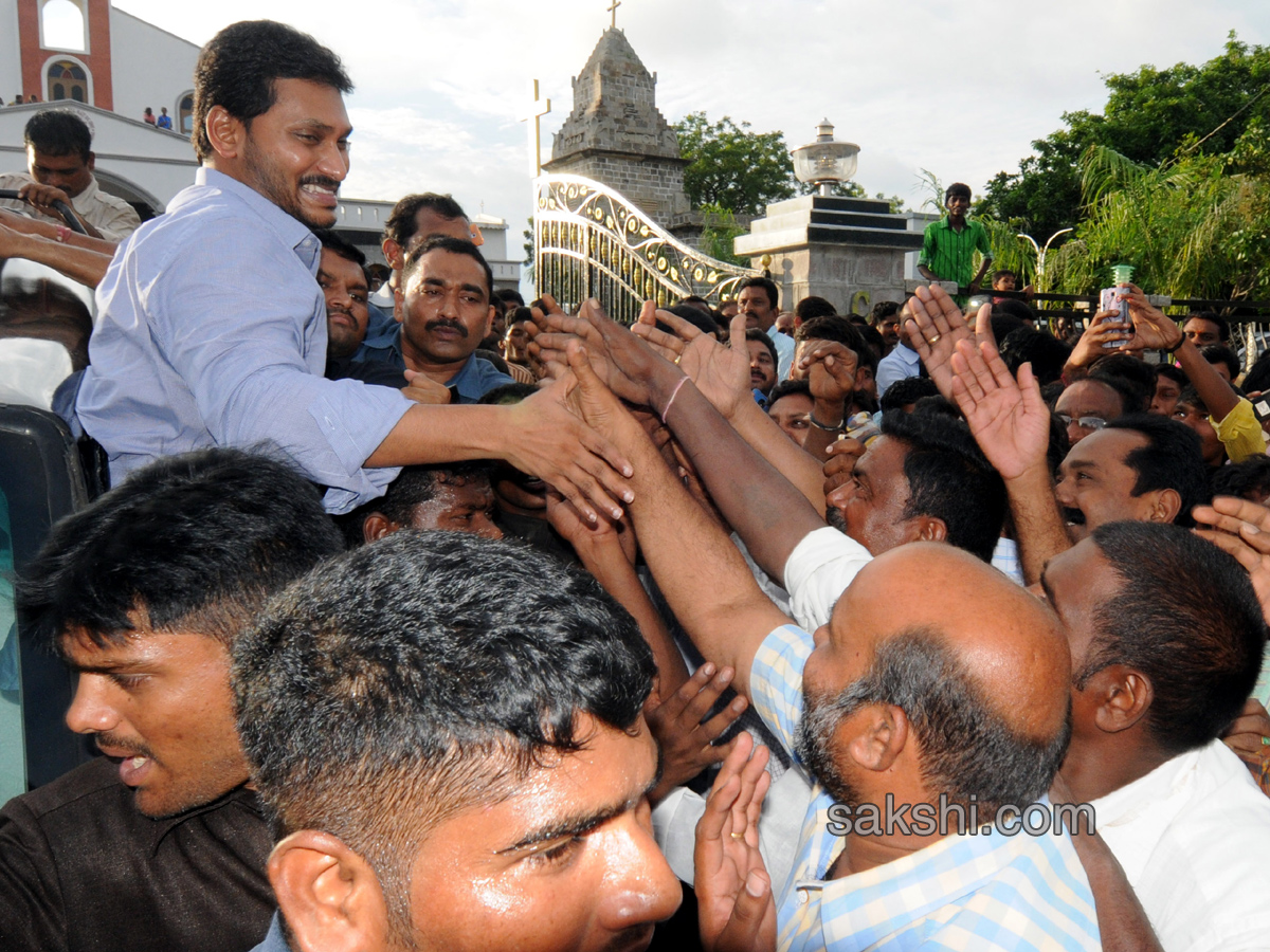 YS Jagan tour Pulivendula ahead of Praja Sankalpa Yatra launch - Sakshi2