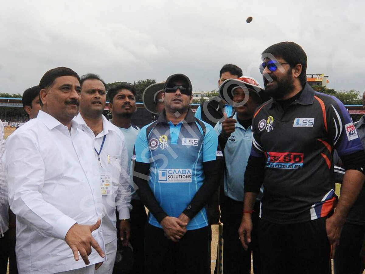 Tollywood stars's Cricket in Anantapur  - Sakshi5