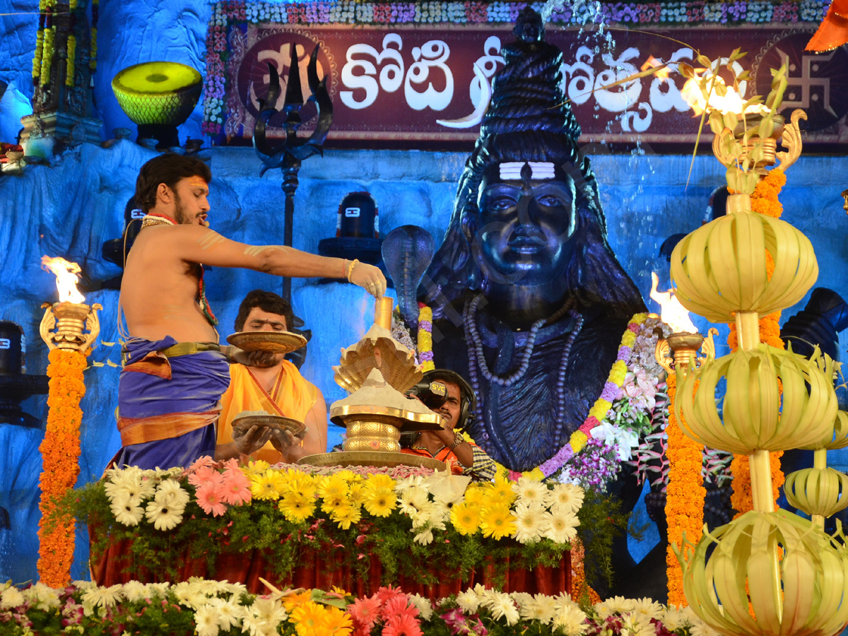 Koti Deepothsavam 14th day - Sakshi8