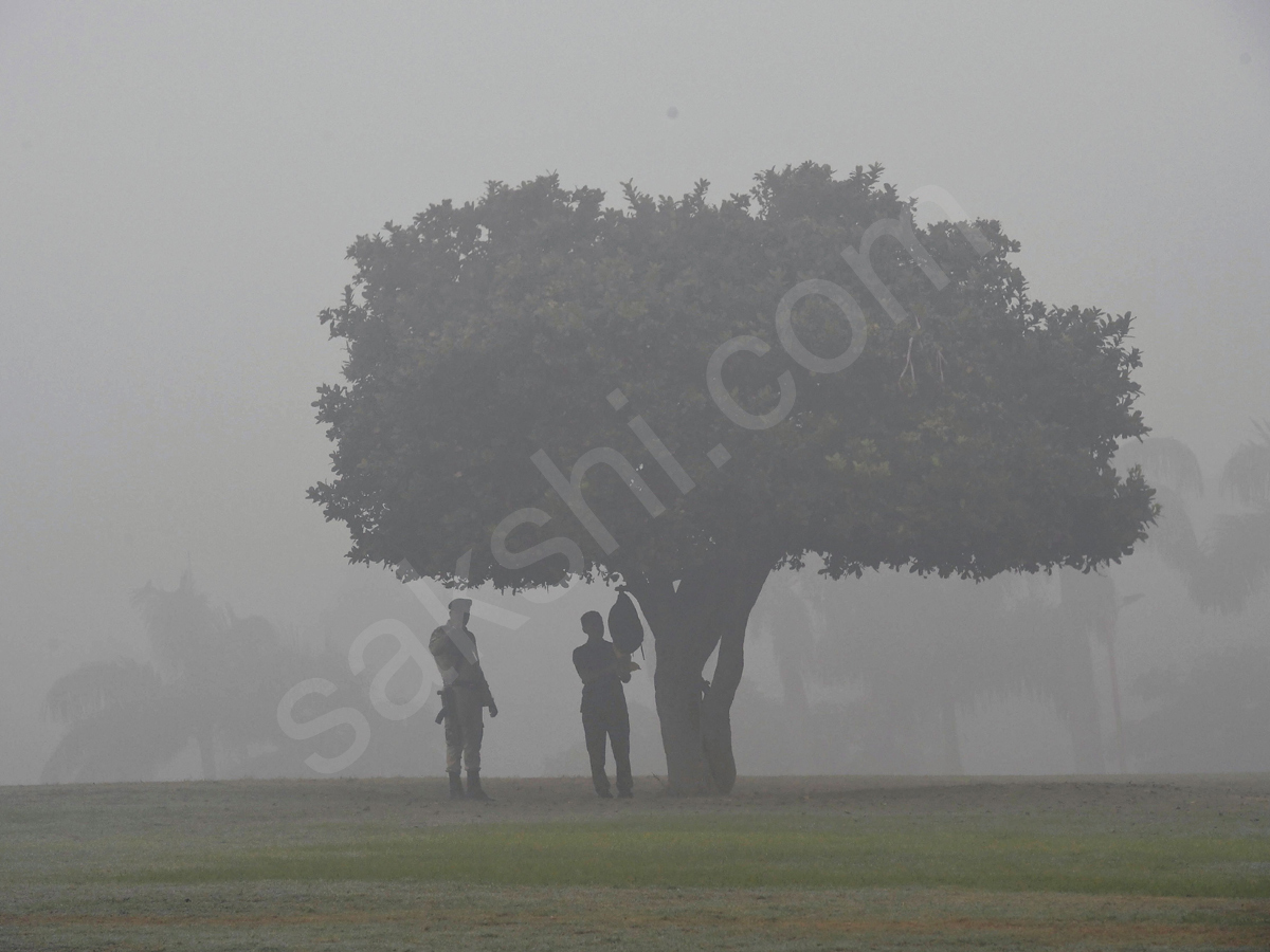 Dense Fog In Delhi - Sakshi16