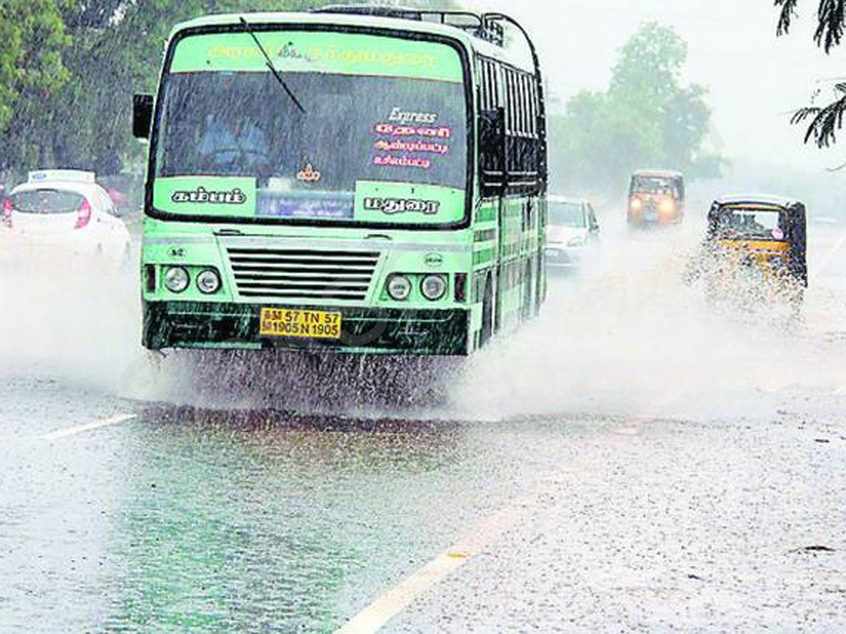 Heavy rains to lash south Tamil Nadu, Kerala due to cyclone Ockhi - Sakshi8