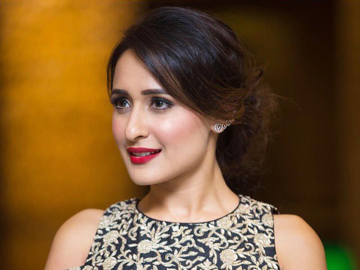 heroine Pragya Jaiswal special photos - Sakshi3